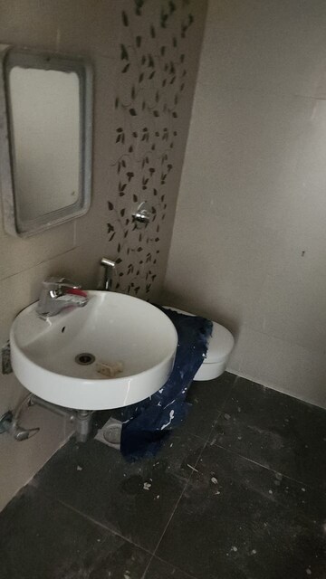 Bathroom in 3 BHK Apartment at HDIL Metropolis Residences, Andheri West – for Rent