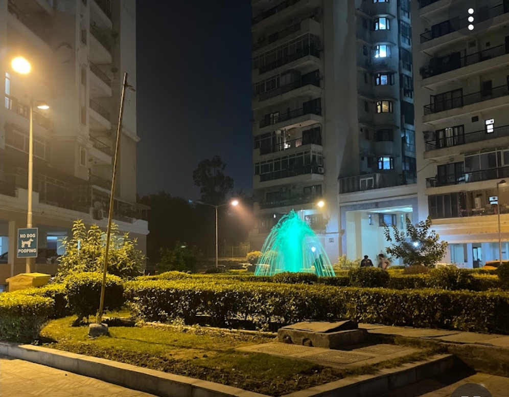 Resale 3 Bedroom 1431 Sq.Ft. Apartment in Eros Mayfair Towers