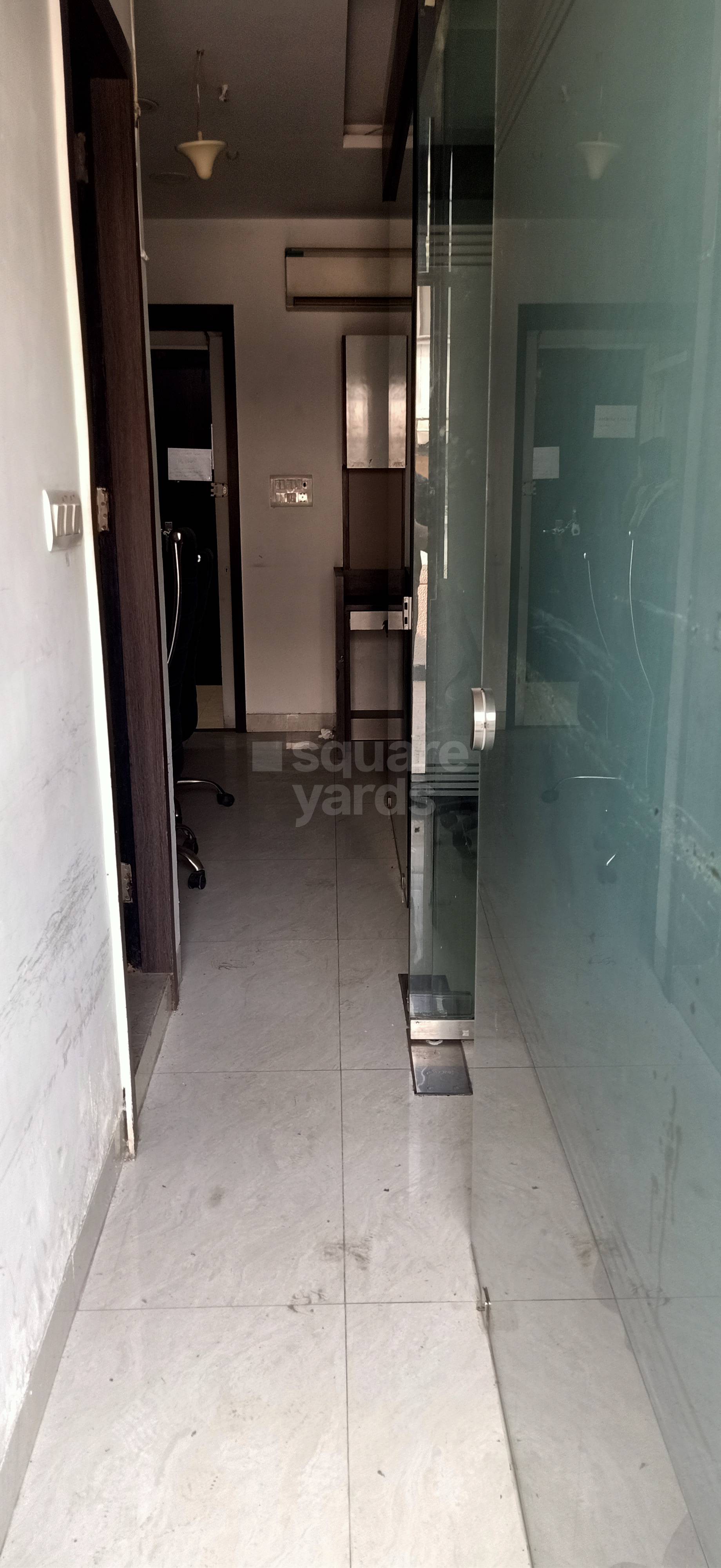 Rental Commercial Office Space 800 Sq.Ft. in Aggarwal Millenium Tower I