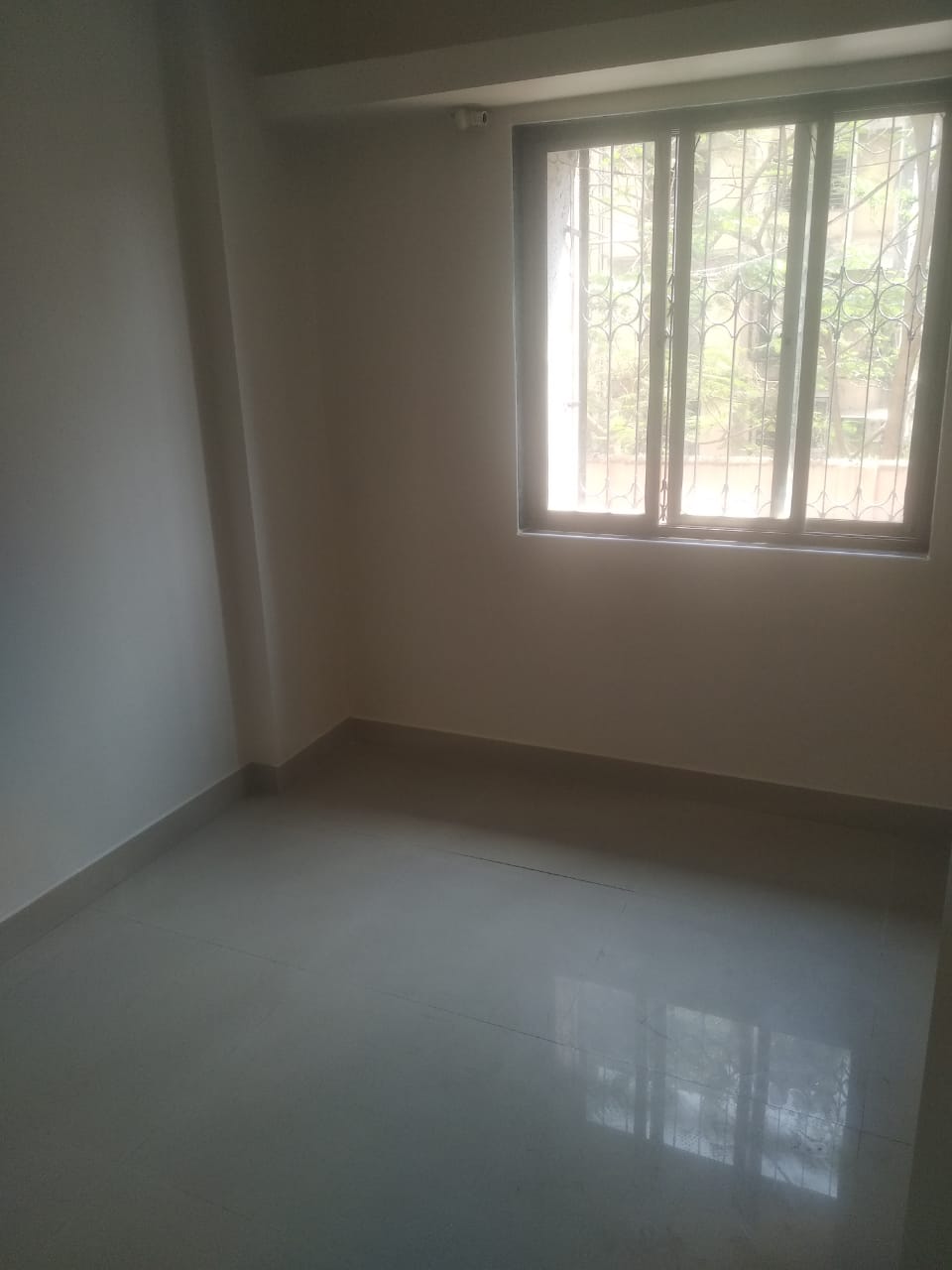 Resale 1 Bedroom 305 Sq.Ft. Apartment in New Mhada Tower, Malad West