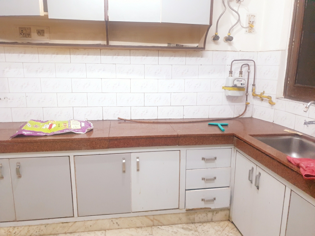 Resale 6 Bedroom 1125 Sq.Ft. Independent House in RWA Saket Block J