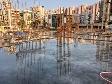 Swimming Pool in 2 BHK Builder Floor at Koyana Velhe – for Sale