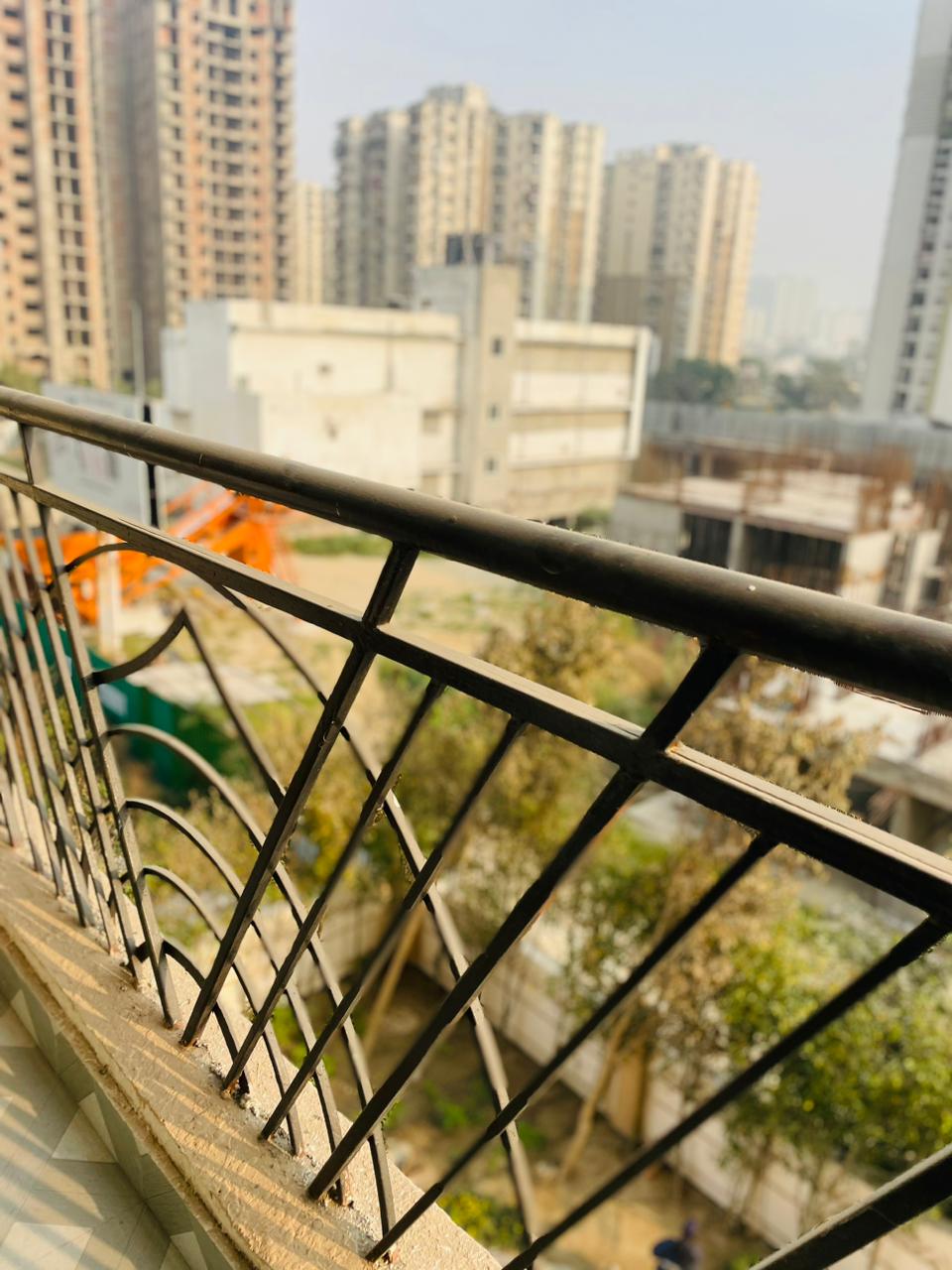 Rental 3 Bedroom 1250 Sq.Ft. Independent House in Arun Vihar Noida