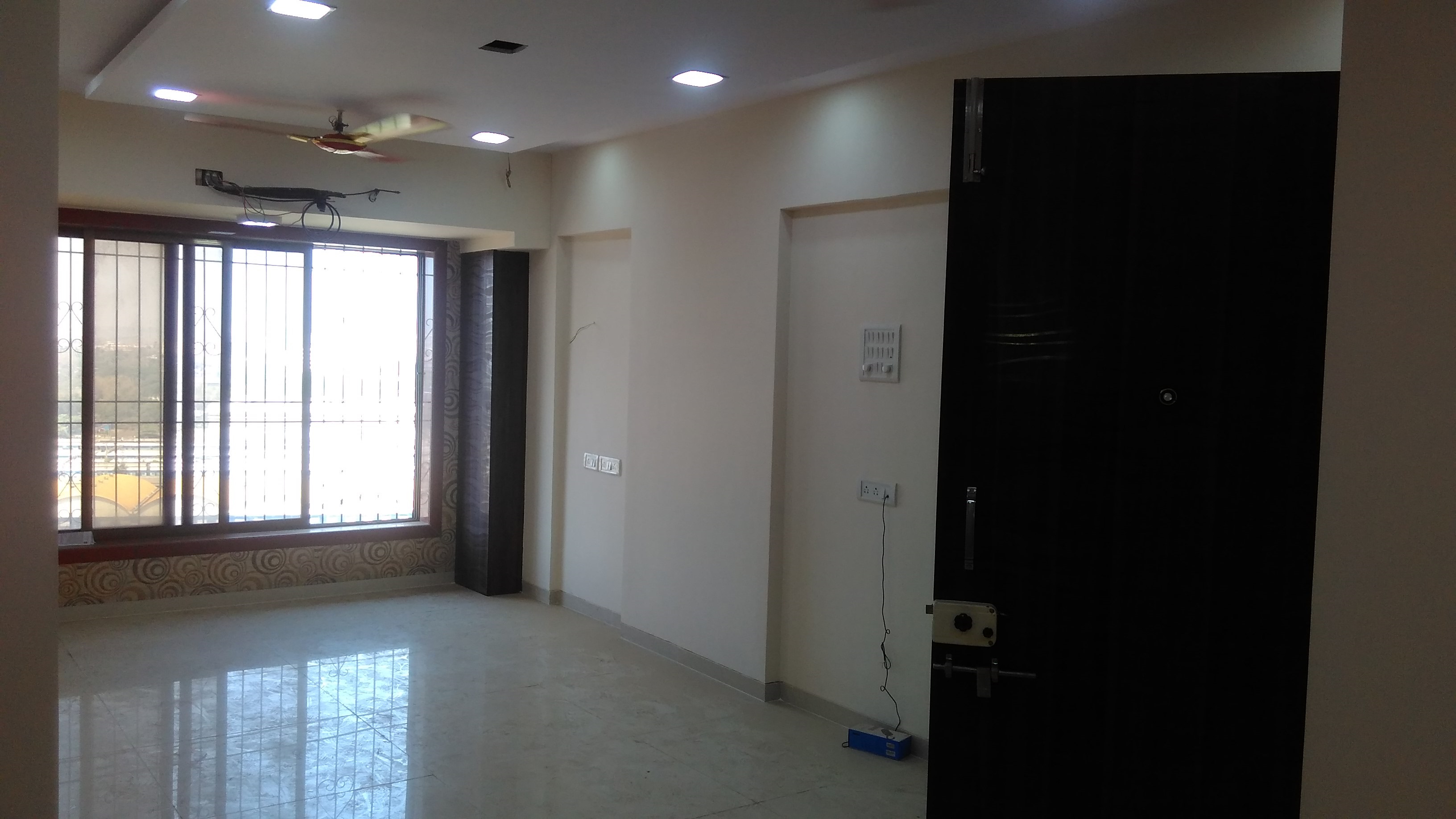 gown on rent in tilak nagar