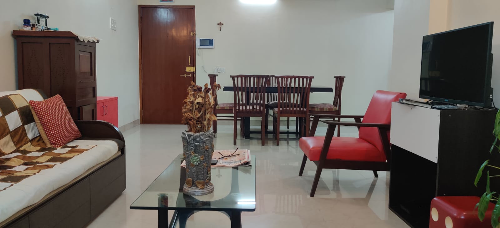 Resale 2 Bedroom 800 Sq.Ft. Apartment in Orchid Elegance, Santacruz