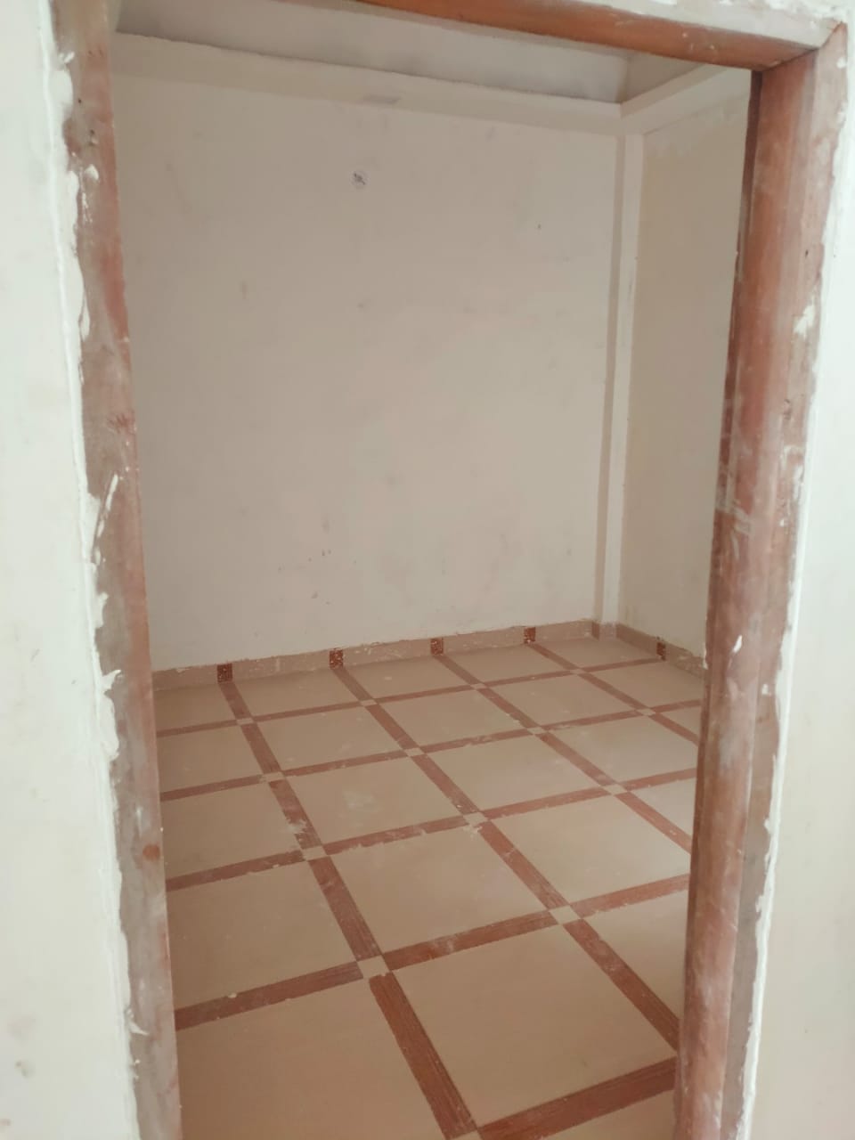 Rental 3.5 Bedroom 1850 Sq.Ft. Apartment in Supreme Towers, Sector 99