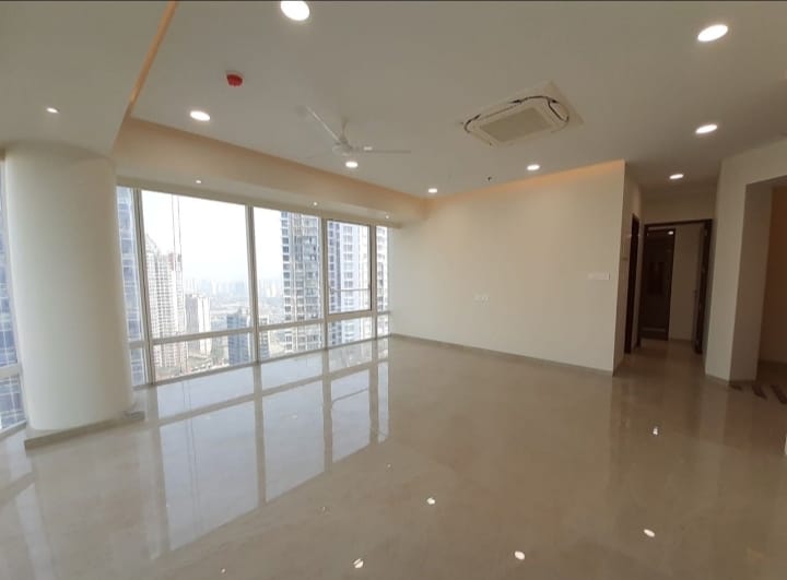 Resale 3 Bedroom 1995 Sq.Ft. Apartment in Indiabulls Sky Forest, Lower
