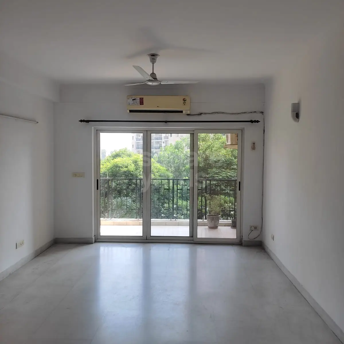 Resale 3 Bedroom 1750 Sq.Ft. Apartment in ATS Greens Paradiso Villas