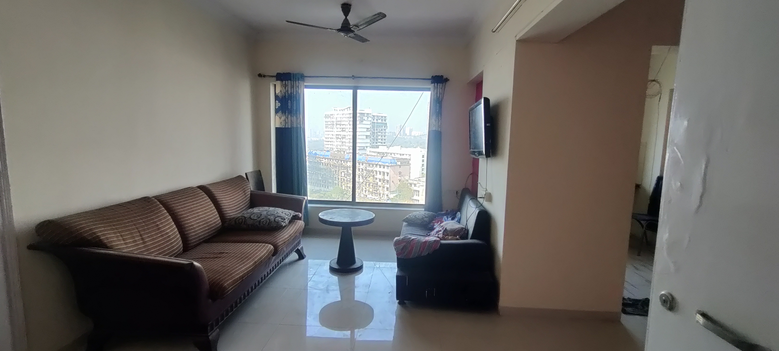 Resale 3 Bedroom 895 Sq.Ft. Apartment in Royal Palms Garden View