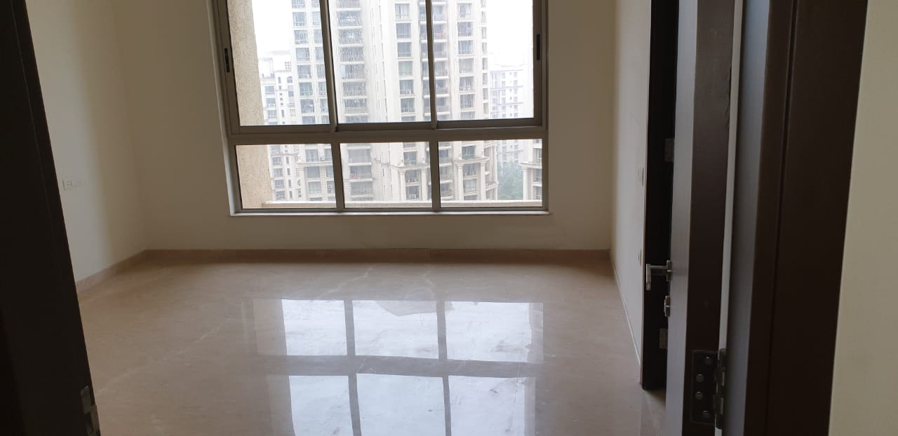 Rental 5 Bedroom 3668 Sq.Ft. Apartment in Hiranandani Estate Rodas