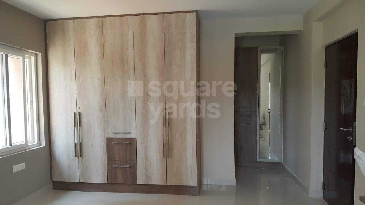 Rental 3 Bedroom 2650 Sq.Ft. Apartment in Movie Towers, Kokapet