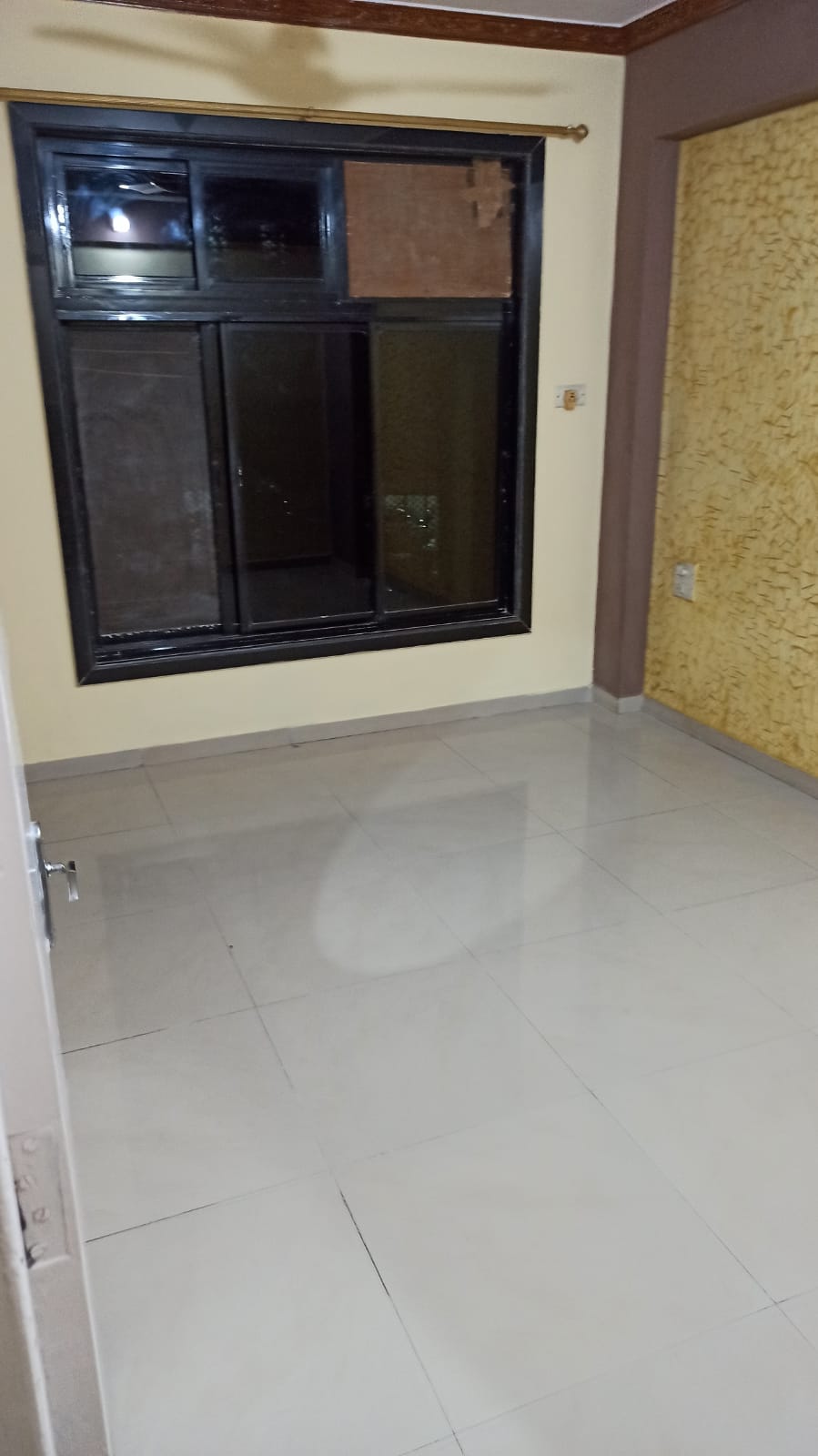 gown on rent in tilak nagar