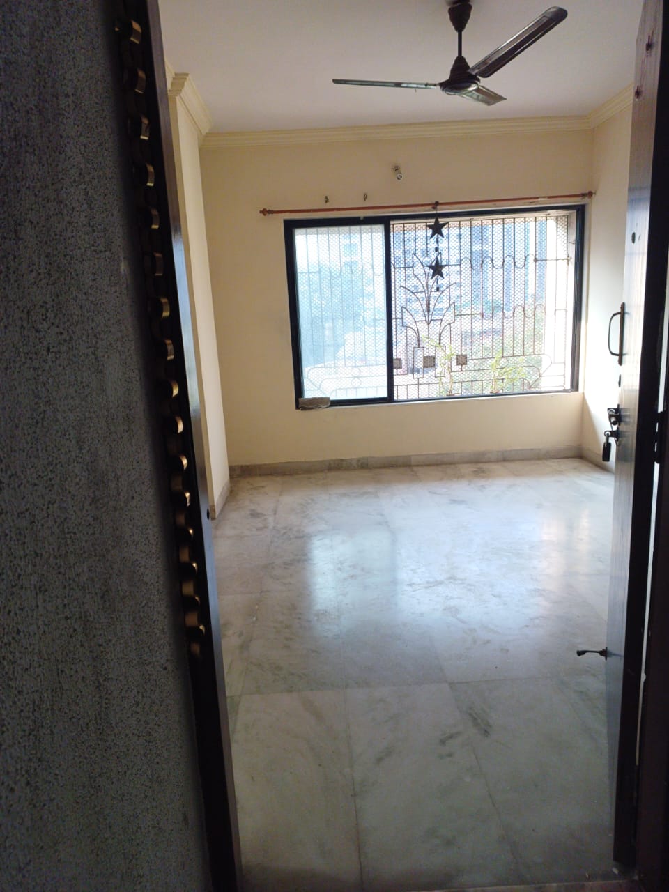 Rental 2 Bedroom 750 Sq.Ft. Apartment in Mulund West Mumbai 5019254