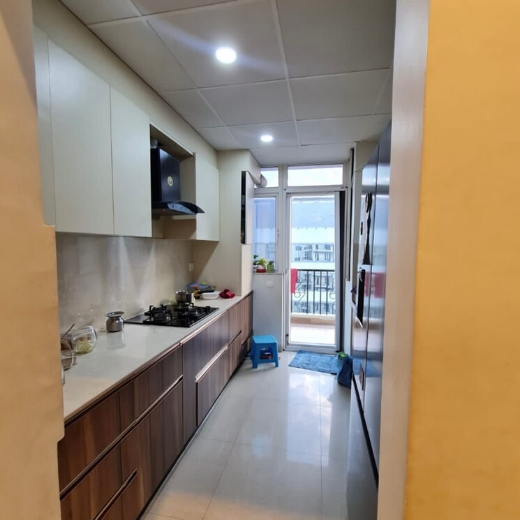 Kitchen, emaar-emerald-estate 3 Bedroom 1395 Sq.Ft. Apartment In Sector 65 Gurgaon 4826795