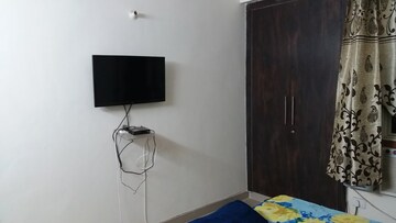 Room in 3 BHK Apartment at Supertech Livingston, Sain Vihar – for Rent