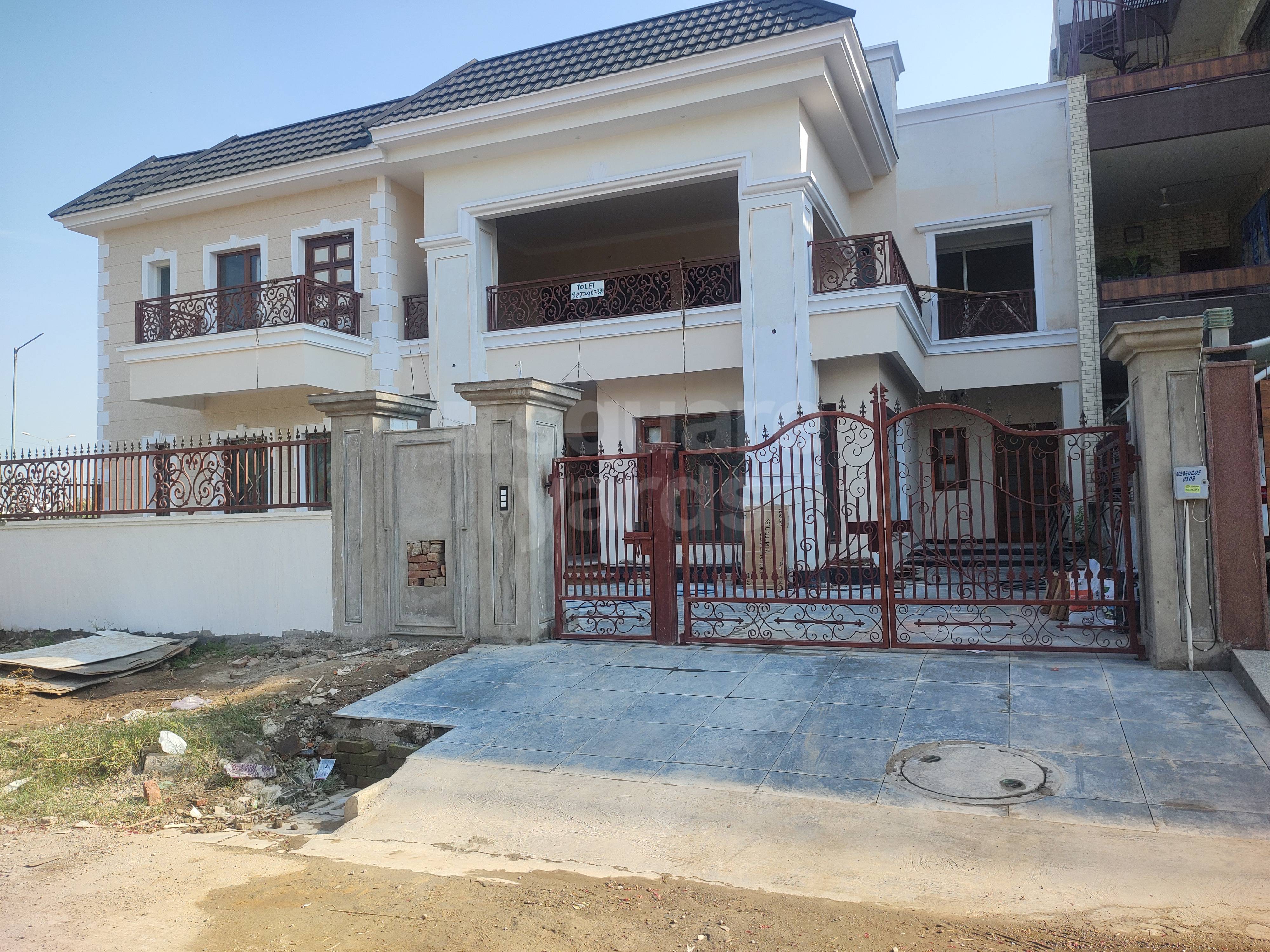 Rental 3 Bedroom 500 Sq.Yd. Independent House in Aerocity Mohali 4830294