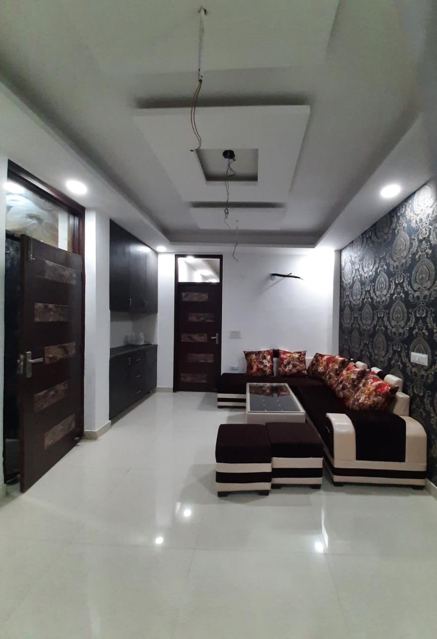 Resale 3 Bedroom 1150 Sq.Ft. Builder Floor in Krishna Colony Gurgaon
