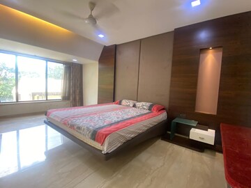 Bedroom in 2.5 BHK Apartment at Oberoi Springs, Andheri West – for Rent