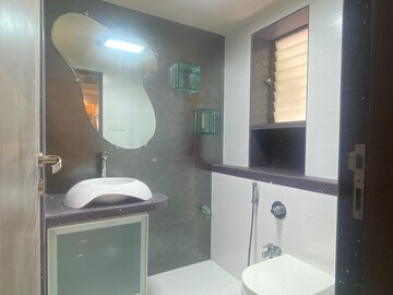 Attached Bathroom in 2.5 BHK Apartment at Oberoi Springs, Andheri West – for Rent