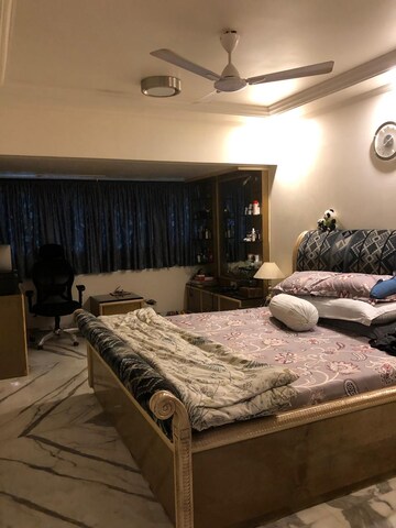 Master Bedroom in 3 BHK Apartment at Juhu – for Rent