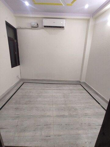 Bedroom in 1 BHK Builder Floor at New Ashok Nagar – for Rent