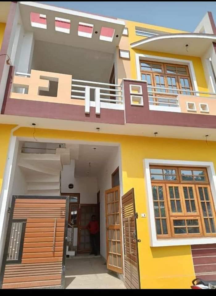 Resale 4 Bedroom 1200 Sq.Ft. Independent House in Aradhana Apartments