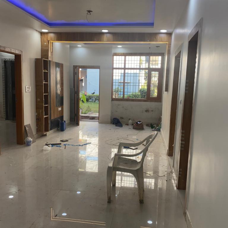Resale 3 Bedroom 1000 Sq.Ft. Apartment in Ekta Apartments Paschim Vihar