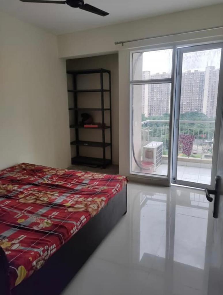 Resale 2 Bedroom 750 Sq.Ft. Apartment in Sector 62 Noida 4878347