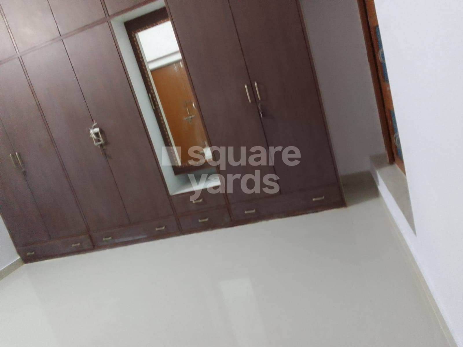 Rental 1 Bedroom 770 Sq.Ft. Independent House in Aliganj Lucknow 4872037