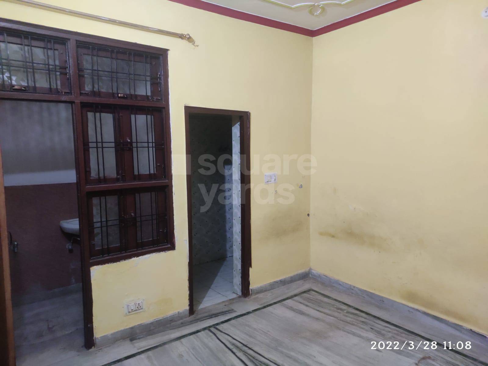 Rental 1 Bedroom 810 Sq.Ft. Independent House in Aliganj Lucknow 4872071