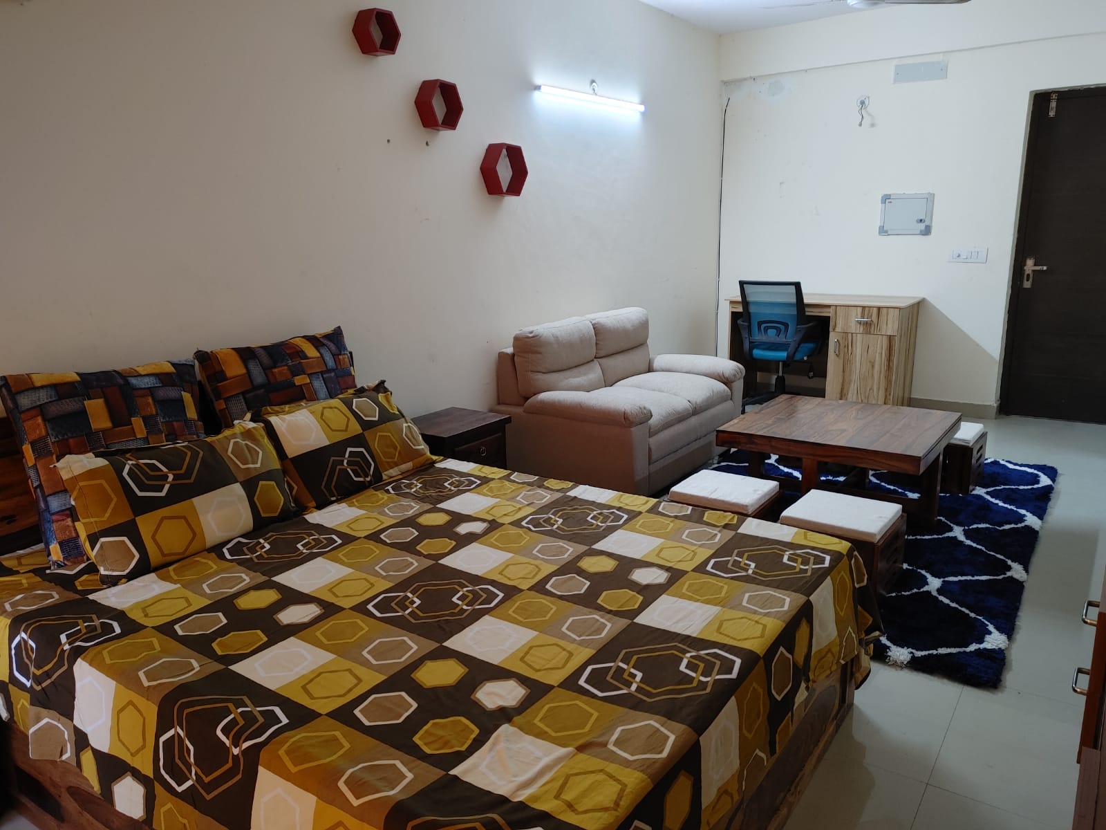 Rental Studio 470 Sq.Ft. Apartment in Logix Blossom Zest, Sector 143
