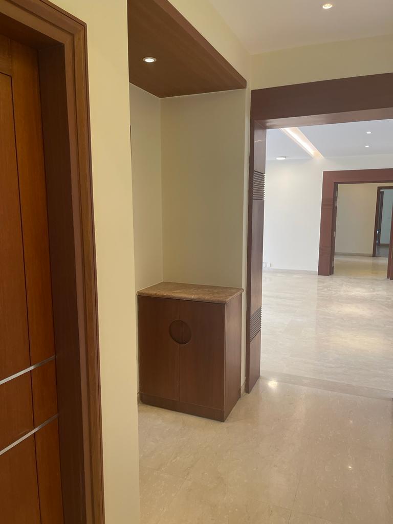Rental 3 Bedroom 2895 Sq.Ft. Apartment in Parsvnath Exotica, Sector 53