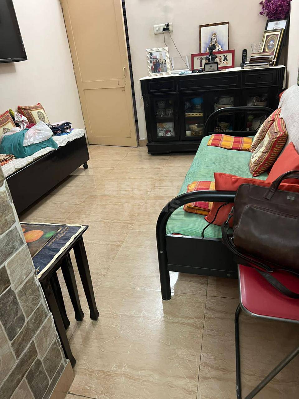 Resale 2 Bedroom 1100 Sq.Ft. Apartment in Arun Vihar Sector 37, Sector