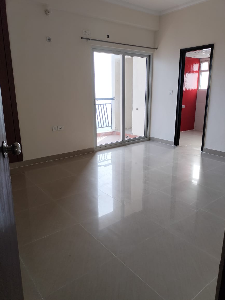 Rental 2 Bedroom 1325 Sq.Ft. Apartment in Ajnara Grand Heritage, Sector