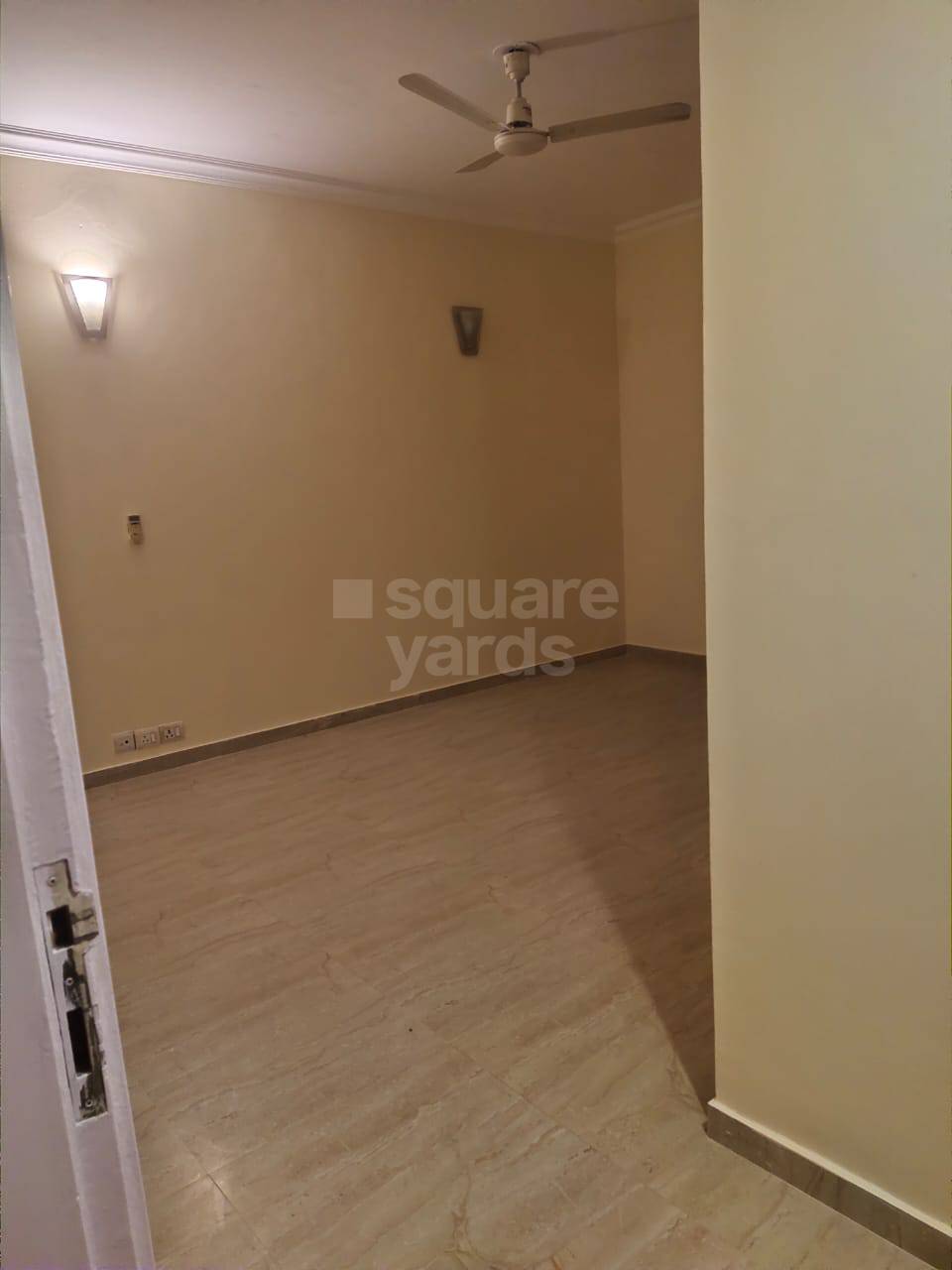 Rental 3 Bedroom 1395 Sq.Ft. Apartment in Emaar Emerald Estate, Sector