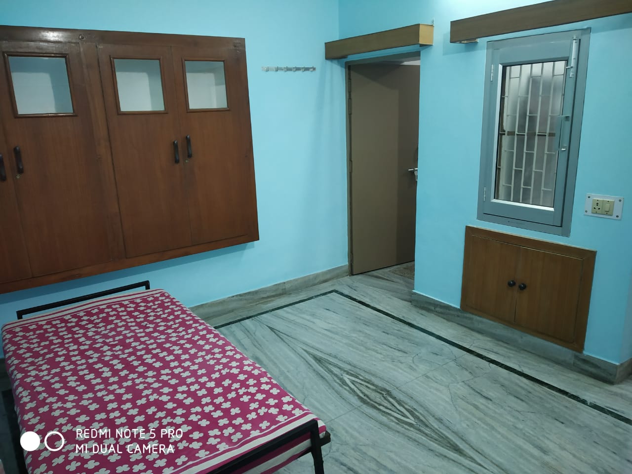 Rental Studio 250 Sq.Ft. Apartment in DDA Janta Flats, Sector 16b
