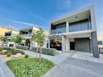 5 BR  Villa For Rent in Veneto, , Dubai - 4900856