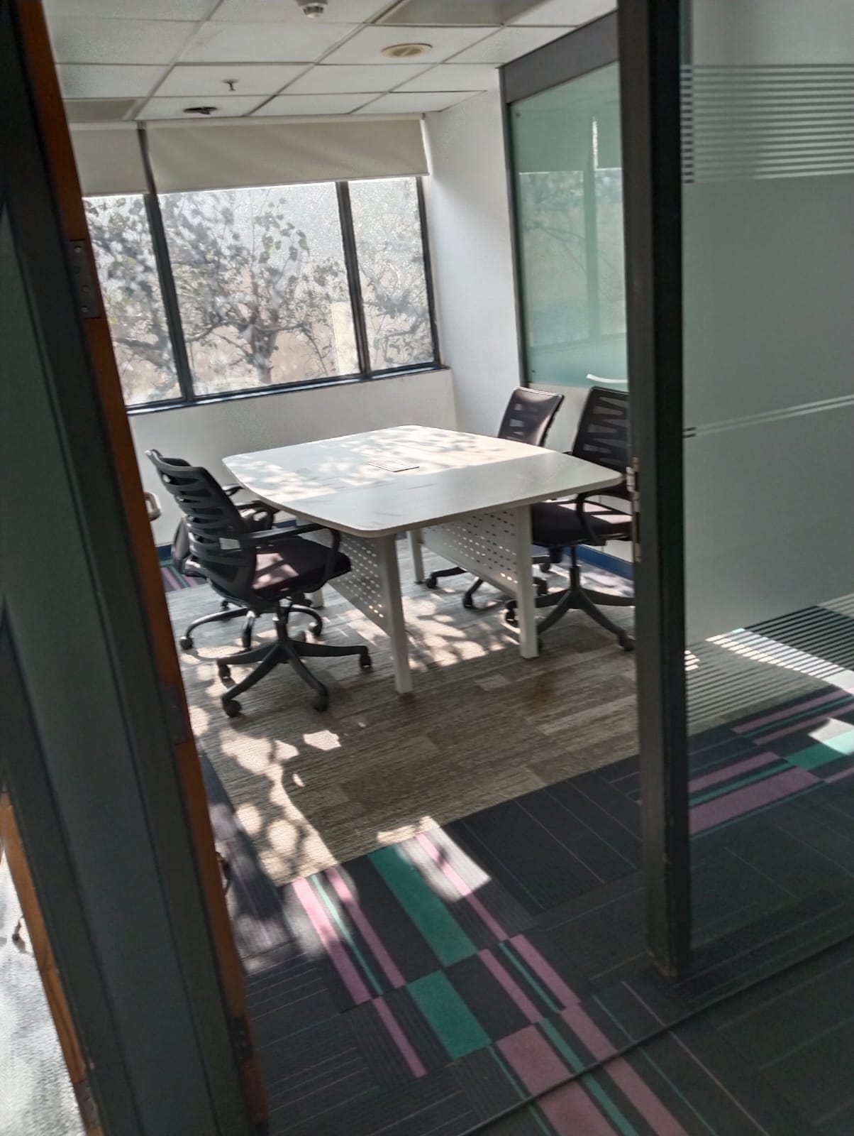 Rental Commercial Office Space 9000 Sq.Ft. in Udyog Vihar Phase 4