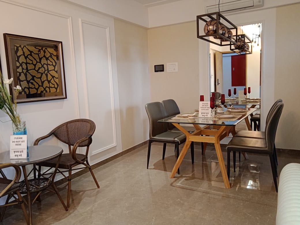 Resale 3 Bedroom 1858 Sq.Ft. Apartment in Kasturi The Balmoral Estate