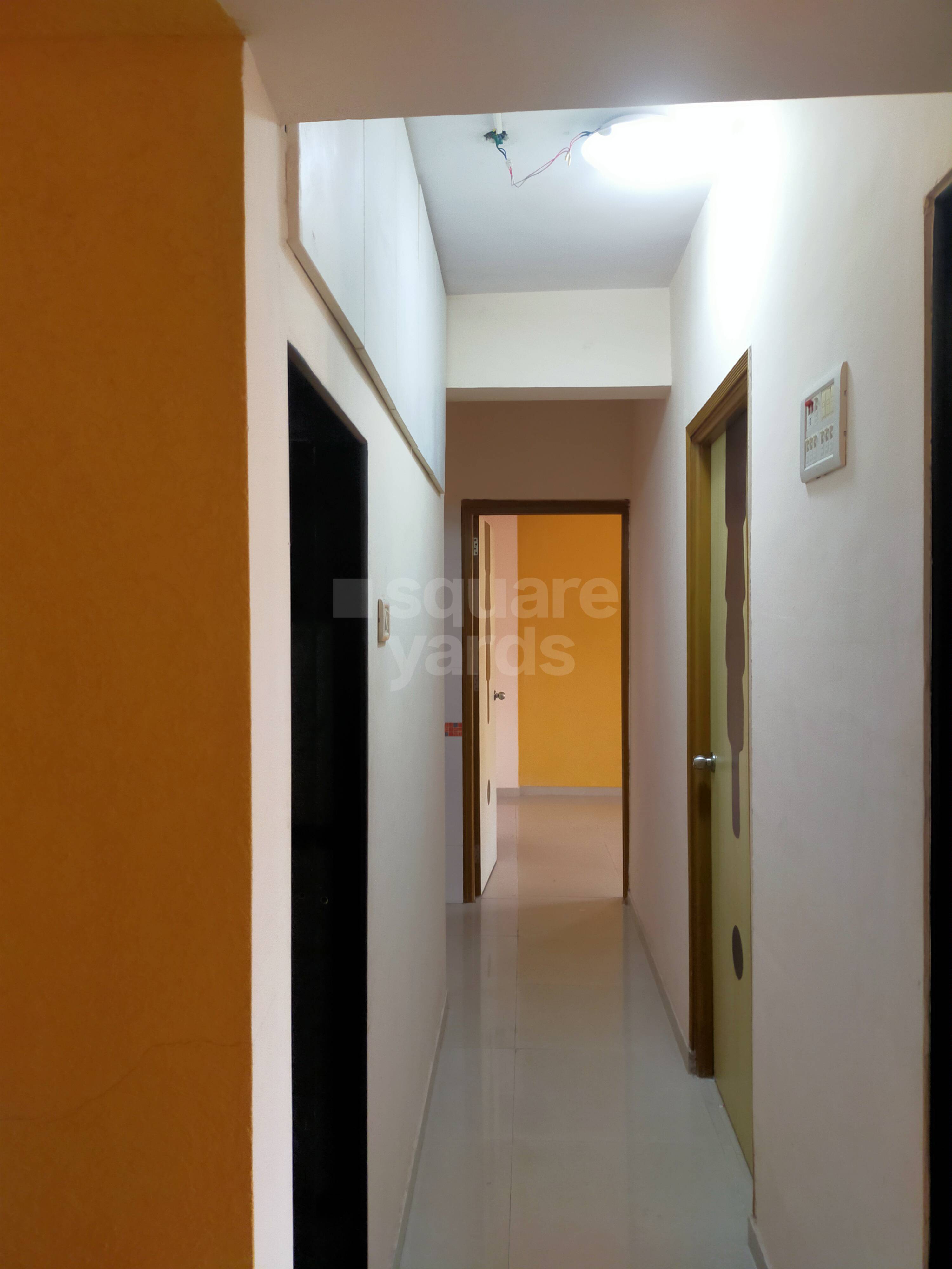 Rental 1 Bedroom 665 Sq.Ft. Apartment in Agarwal And Doshi Complex