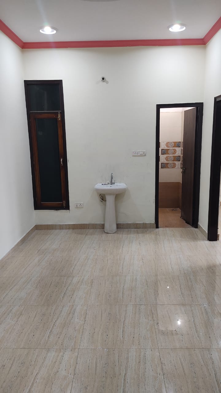 Resale 3 Bedroom 800 Sq.Ft. Villa in Gomti Nagar Lucknow 4938410