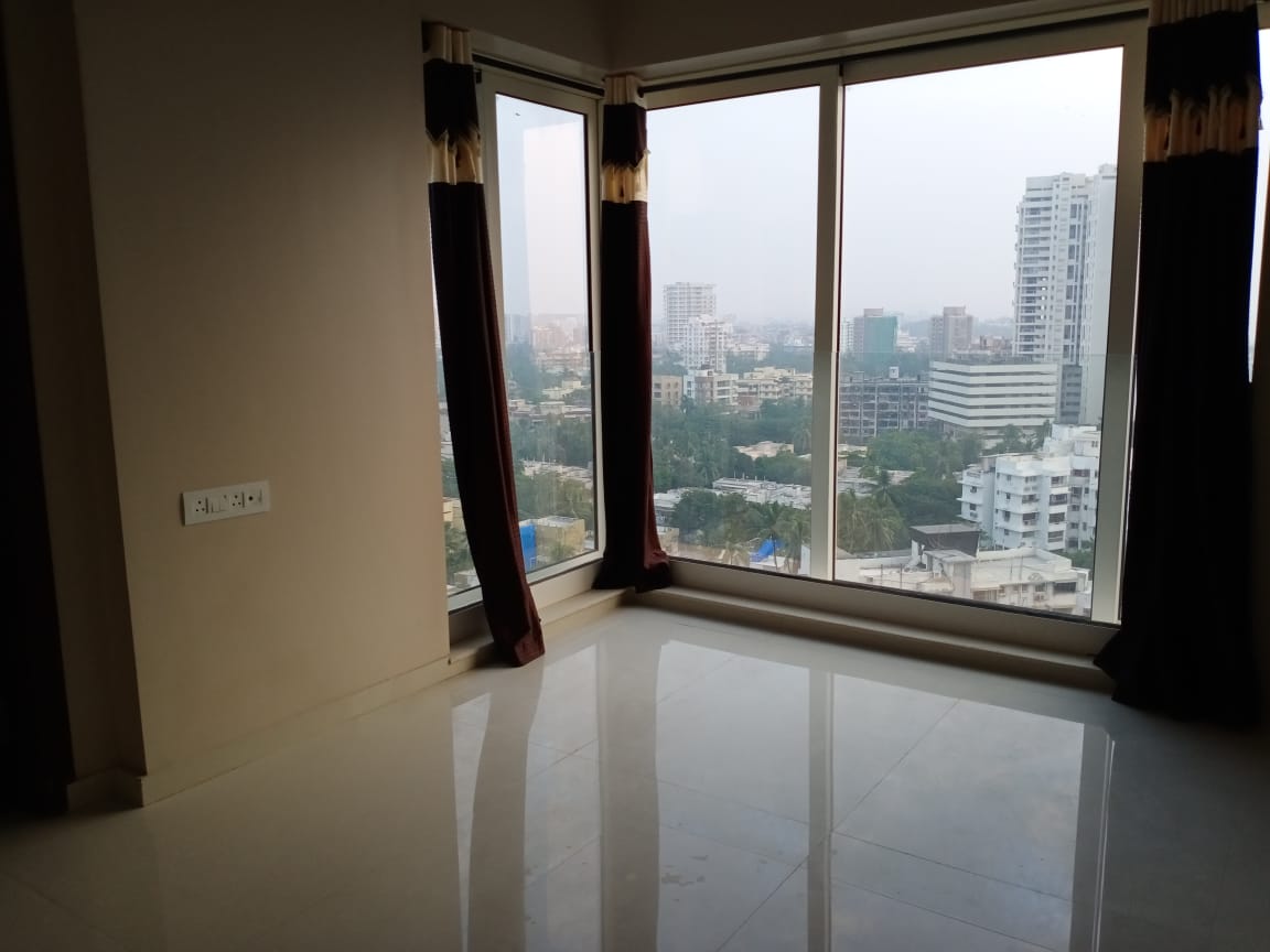 Resale Commercial Office Space 300 Sq.Ft. in Dilkap Chambers, Andheri