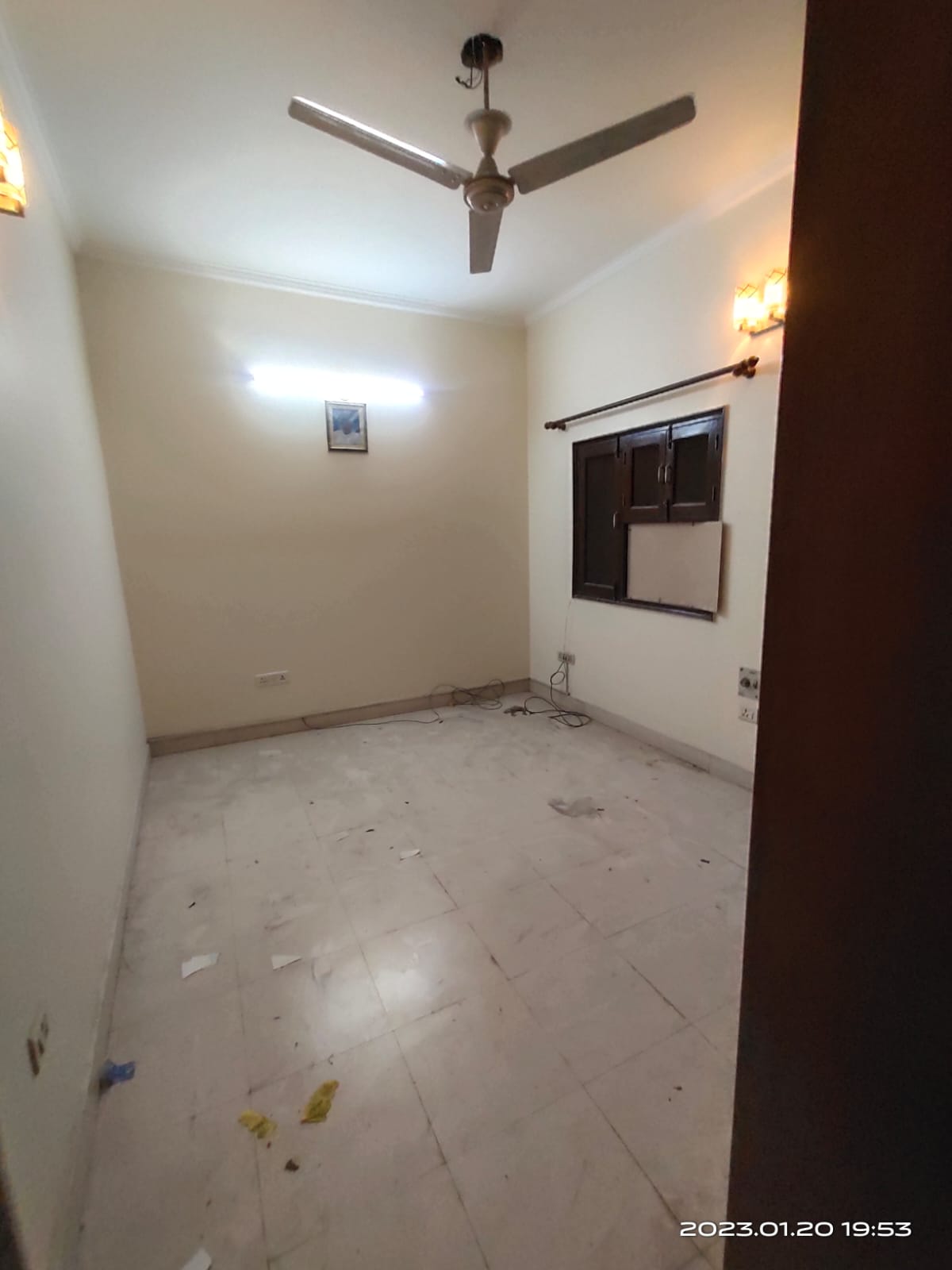 Rental Commercial Office Space 3000 Sq.Ft. in RWA C2 Block D Janakpuri