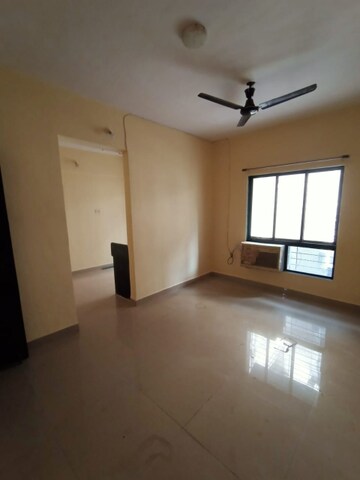 Room in 1 BHK Apartment at Seawoods – for Rent