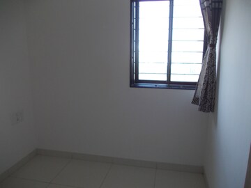Bedroom in 2.5 BHK Apartment at Nanded Kalashree, Dhayari – for Rent