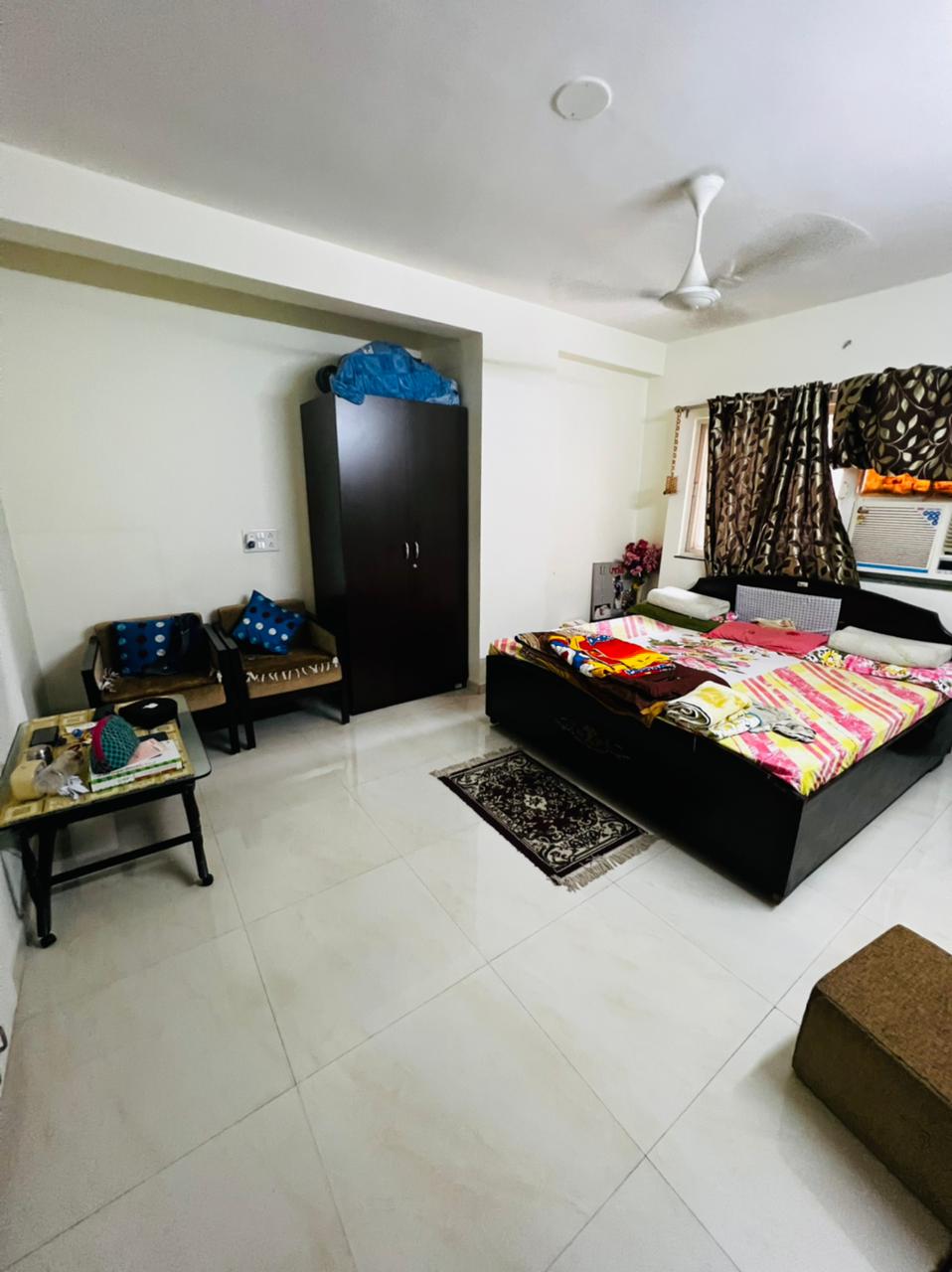 Rental 3 Bedroom 1620 Sq.Ft. Apartment in Goyal Intercity, Memnagar