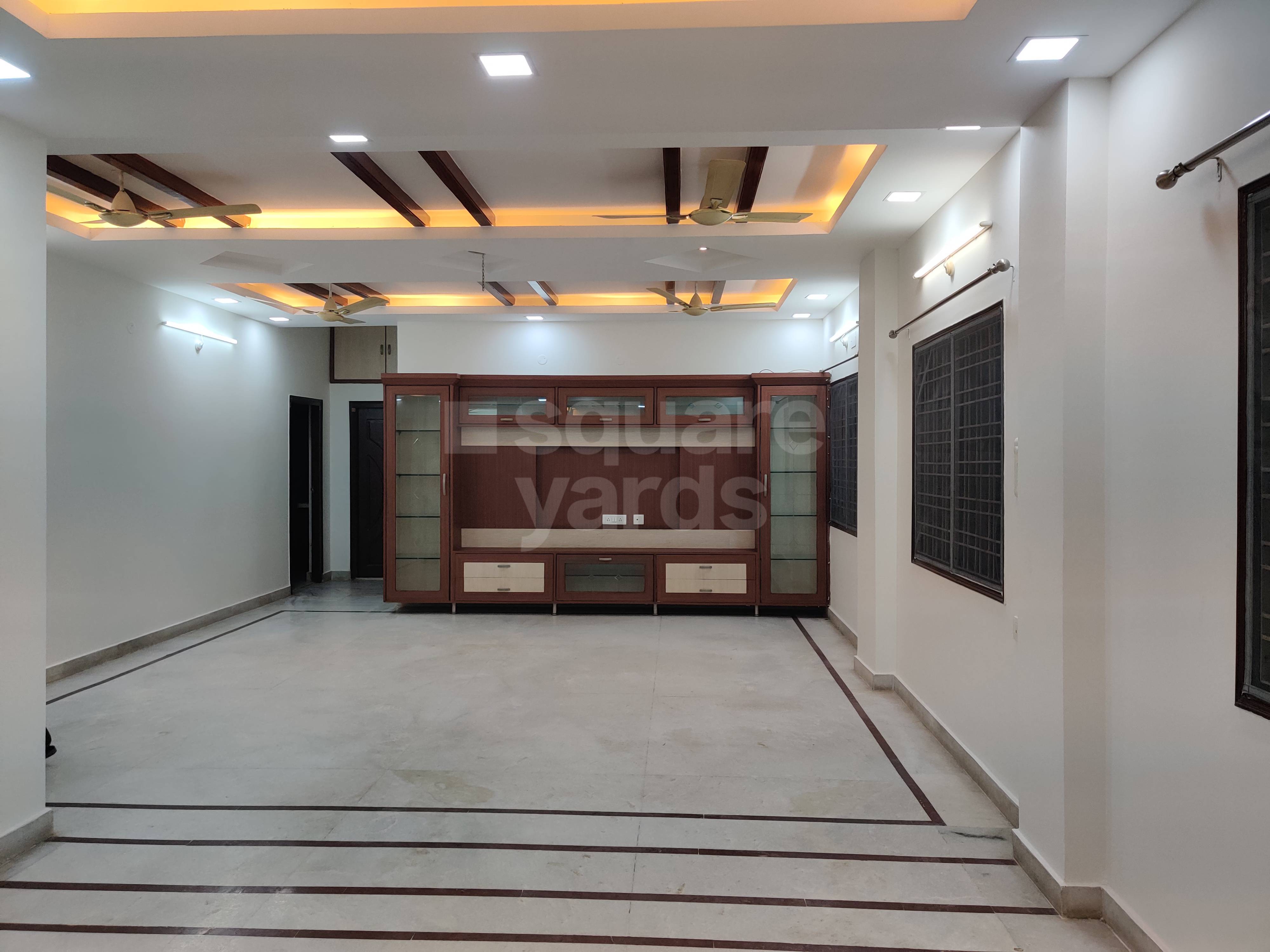Rental 3 Bedroom 2000 Sq.Ft. Apartment in Vasavi Homes Begumpet