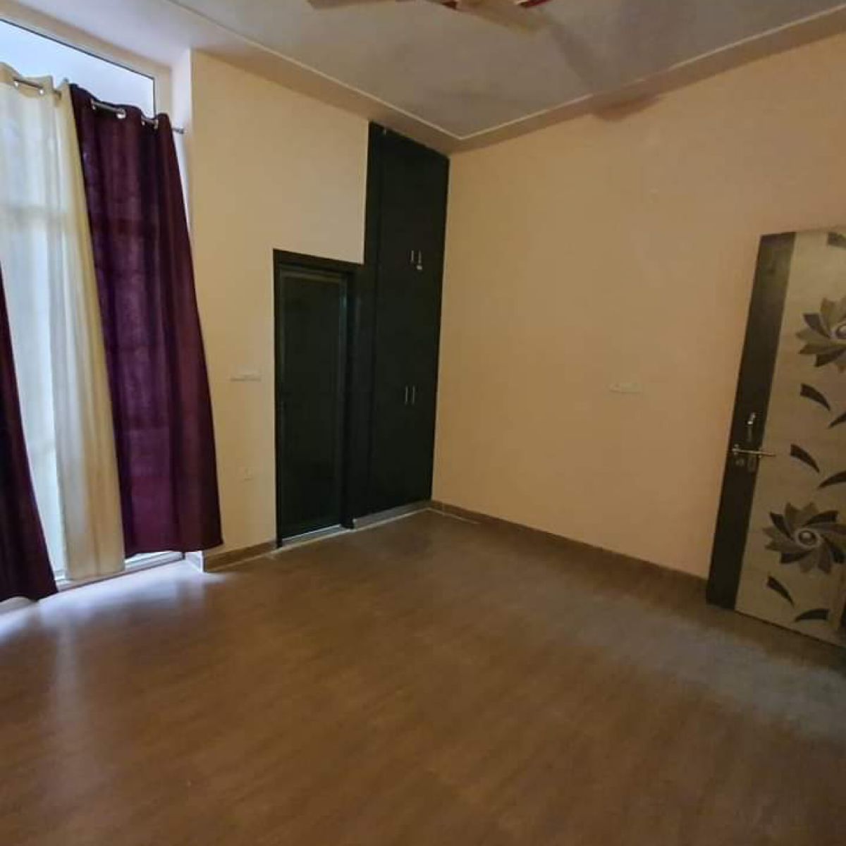 Rental 3 Bedroom 1295 Sq.Ft. Apartment in Supertech Eco Suites, Sector