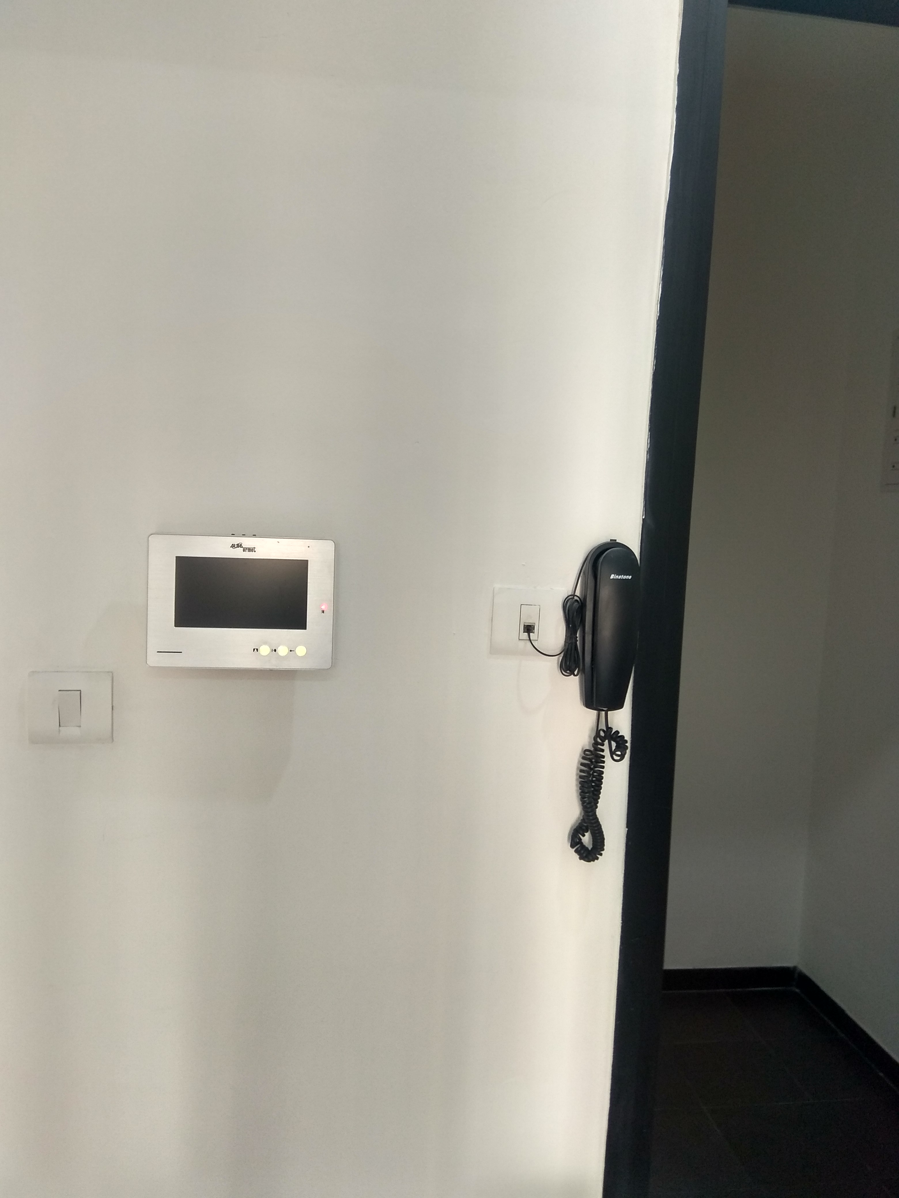 Rental 3 Bedroom 900 Sq.Ft. Apartment in Godrej Emerald, Ghodbunder