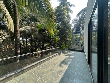 Balcony in 5 BHK Villa at Versova – for Sale